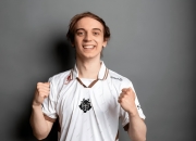 雷火电竞主播-IG轻取FNC，Caps统治全场的简单介绍