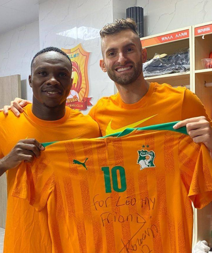 丹麦队轻取韩国队，李梓嘉状态火热