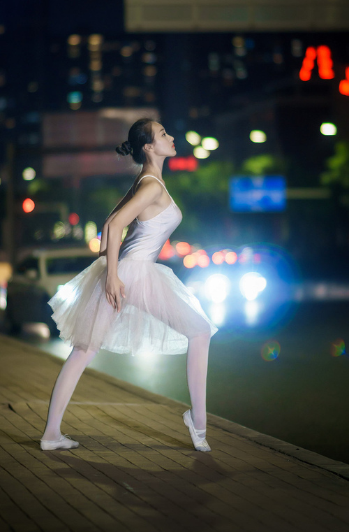 沙漠飓风击碎格子神话,门迪的金色手掌接管美加墨世界杯